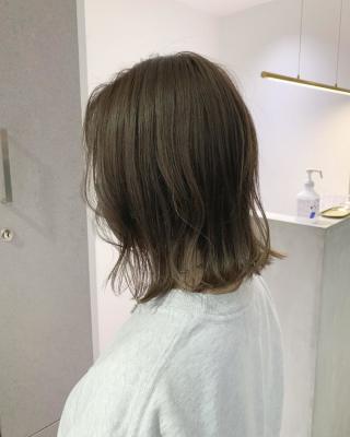 YOKE 切りっぱなしボブ グレージュ ブリーチ