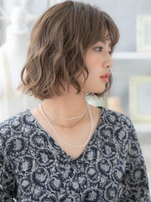ゆるふわくびれボブ前下がり小顔前髪カール　ボブカット