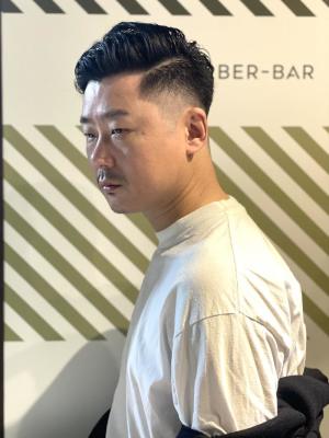 大人のサイドパートスタイル【BARBER-BAR】