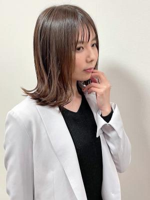外ハネスタイル