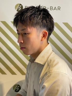 大人の刈り上げスタイル【BARBER-BAR】
