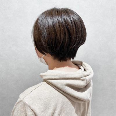 大人可愛いショートボブスタイル