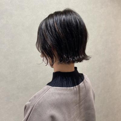 大人可愛いソトハネショートボブ