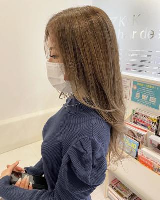 ミルクティーベージュ