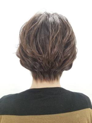 小顔ショート/無造作パーマ/耳掛け/デジパ/40代50代60 小顔ショート/無造作パーマ/耳掛け/デジパ/40代50代60のイメージ画像
