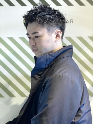 大人のツーブロックショートスタイル【BARBER-BAR】