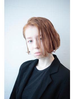 アンブレラカラー前髪ありイメチェンレイヤーカットこなれミディ