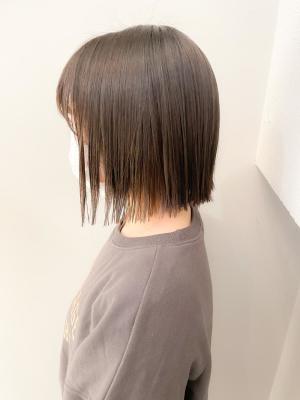 顎下2センチボブ 切りっぱなしスタイル 【横浜】