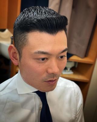 シンプルビジネスショート