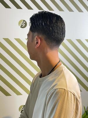 大人の刈り上げスタイル【BARBER-BAR】
