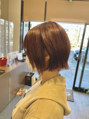 ミニボブ外ハネスタイル