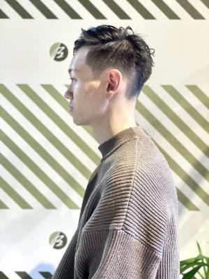 大人のサイドパートスタイル【BARBER-BAR】