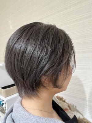 ショートボブ