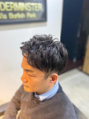 40代おすすめ2ブロック×トップポイントパーマ 40代おすすめ2ブロック×トップポイントパーマのイメージ画像