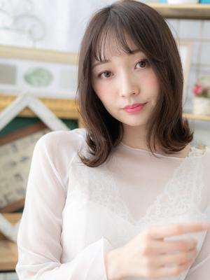 大人かわいいシースルーバングバレイヤージュ ベールカラー 大人かわいいシースルーバングバレイヤージュ ベールカラーのイメージ画像