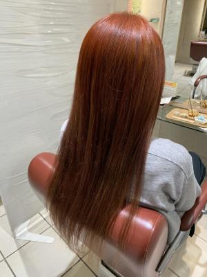 元気の出るオレンジの透明感カラー