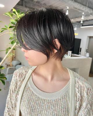 大人ショート☆インナーカラー☆くびれショート