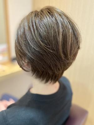くびれショートボブ