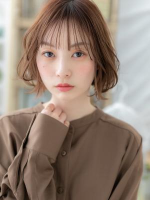 大人ハイライト外国人風小顔エアリーミディ　シースルーバング