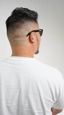 クロップアップバング