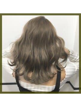 【W-ワット-原宿店 】＊大人気パールグレージュ＊