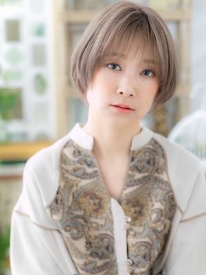 大人ハイライトシースルーバングボブショート　ヘルシースタイル