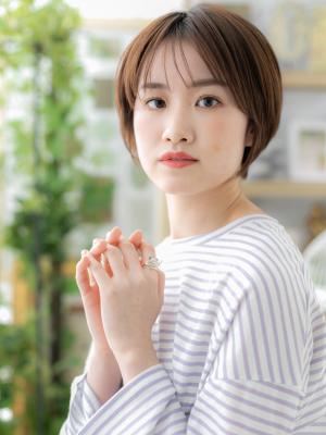 大人かわいい小顔ナチュラルマッシュショート チャコールグレー 大人かわいい小顔ナチュラルマッシュショート チャコールグレー