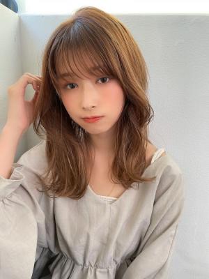 アフロート上田アースカラー似合わせカットくびれヘアストレート アフロート上田アースカラー似合わせカットくびれヘアストレート