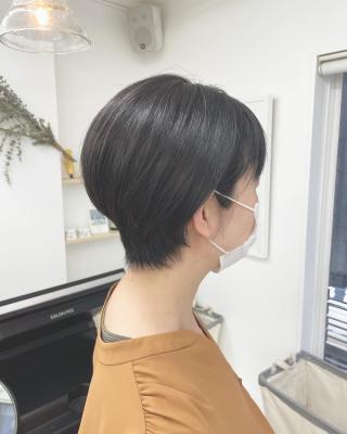ショートボブ