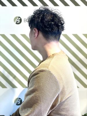 大人のパーマスタイル【BARBER-BAR】
