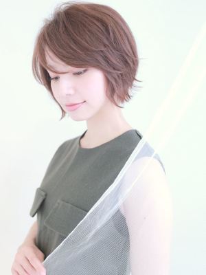 30代、40代人気 お手入れ簡単ニュアンスショートボブ