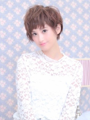 オン眉ヘルシーショート