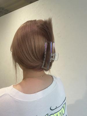柔らかいピンクベージュ