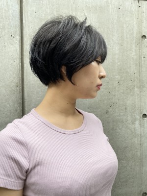 大人かわいい丸みショート　美髪　ネビージュ