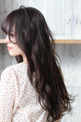 大人かわいい色っぽいくびれヘア韓国女優美髪レイヤーカットのイメージ画像