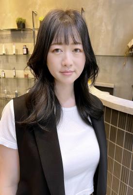 ヨシンモリ　ダークグレージュ　韓国くびれヘア