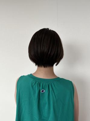 ショートボブ