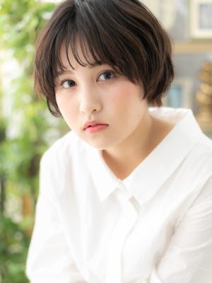 黒髪くせ毛風小顔ナチュラルマッシュショート　ミニボブ