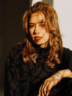 前髪無しのアンニュイロング 前髪無しのアンニュイロングのイメージ画像