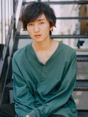 外ハネワンカールショート