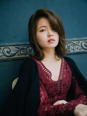 大人の外ハネミディ