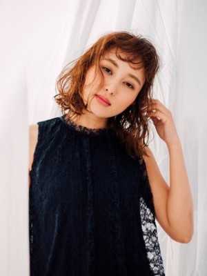 大人の愛されゆるふわカールスタイル