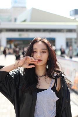 ストレートロング ストレートロングのイメージ画像