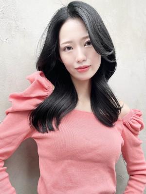 髪質改善 インナーカラー 前髪カット ショートボブ 韓国風 のイメージ画像