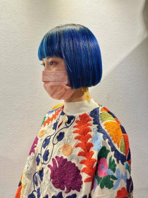 ネイビーカラー　ブルーカラー　ミニボブ　ウルフカット