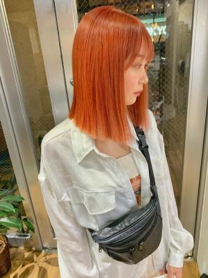 オレンジカラー　オレンジベージュ　ミニボブ　ウルフカット