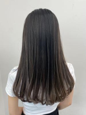 髪質改善/インナーカラー/ショート/前髪カット/ブリーチ/中のイメージ画像