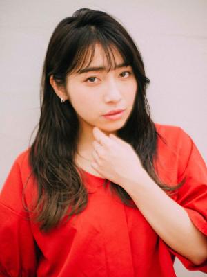 シースルー前髪×外ハネロング