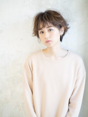 外ハネショートボブ