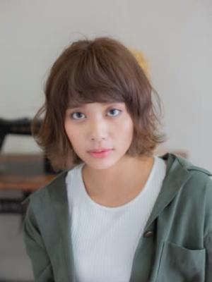 外ハネミディアムレイヤー 外ハネミディアムレイヤーのイメージ画像